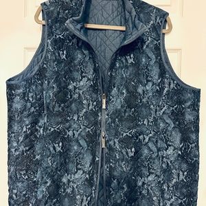 Chico's Denim blue solid/ print Reversible Vest Size 3